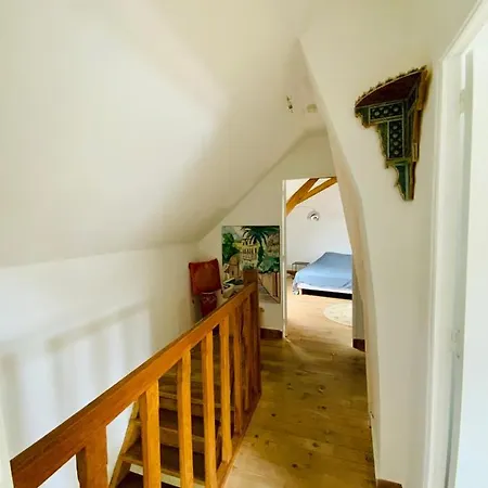 Maison De Campagne, Piscine En Bordure De Riviere Holiday home