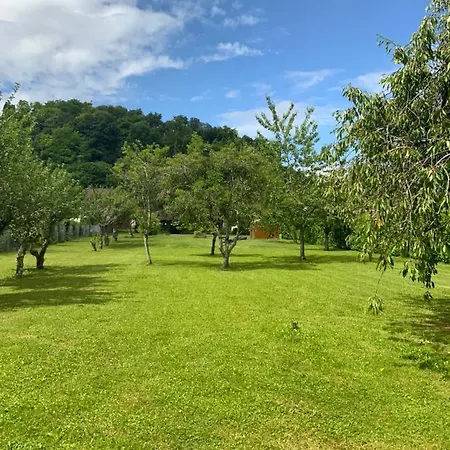 Holiday home Maison De Campagne, Piscine En Bordure De Riviere