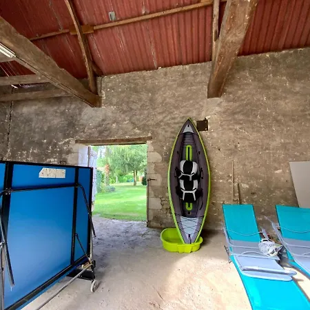 Maison De Campagne, Piscine En Bordure De Riviere